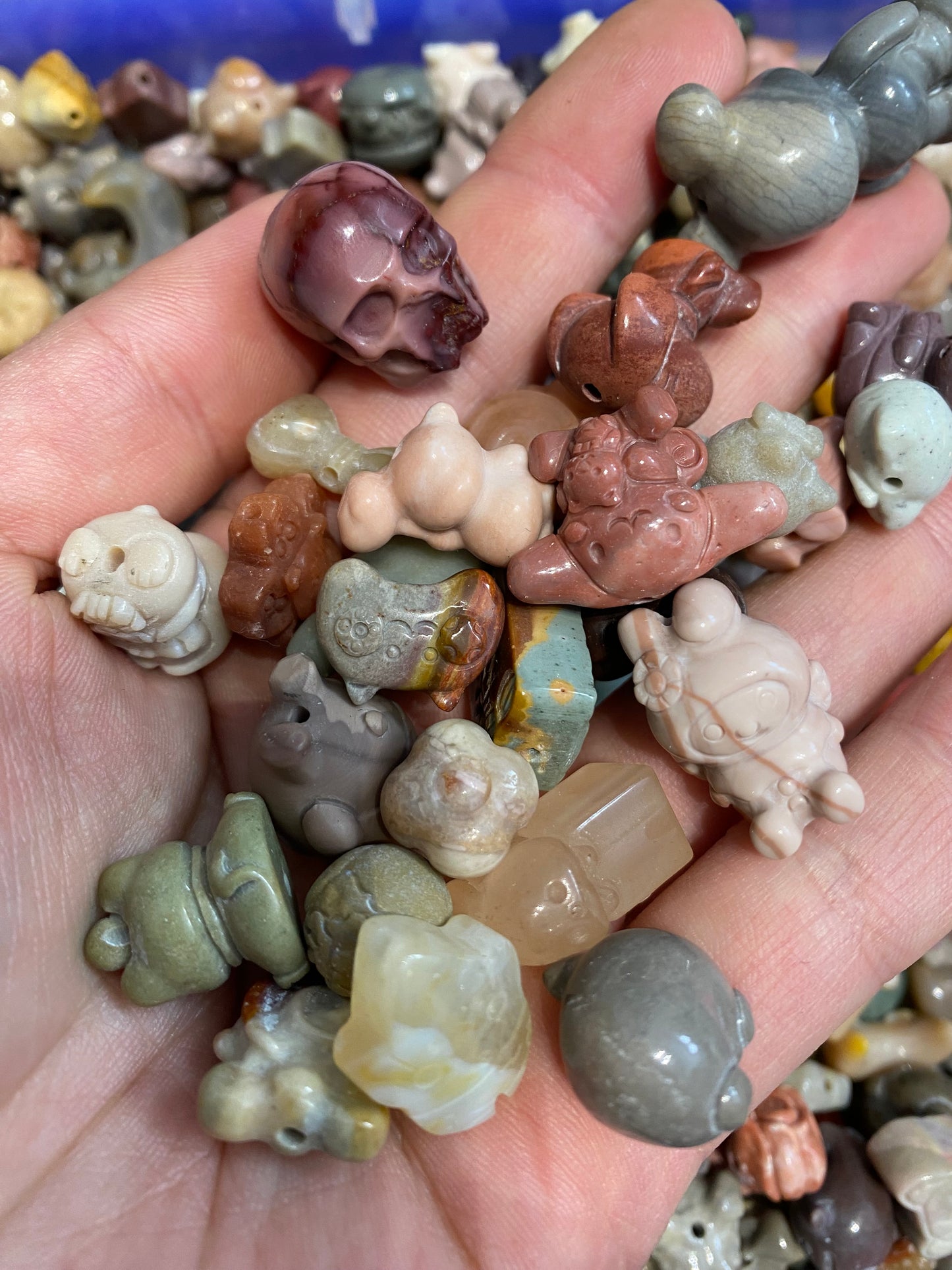 A La Shan Carving Charms (Mix Shapes)