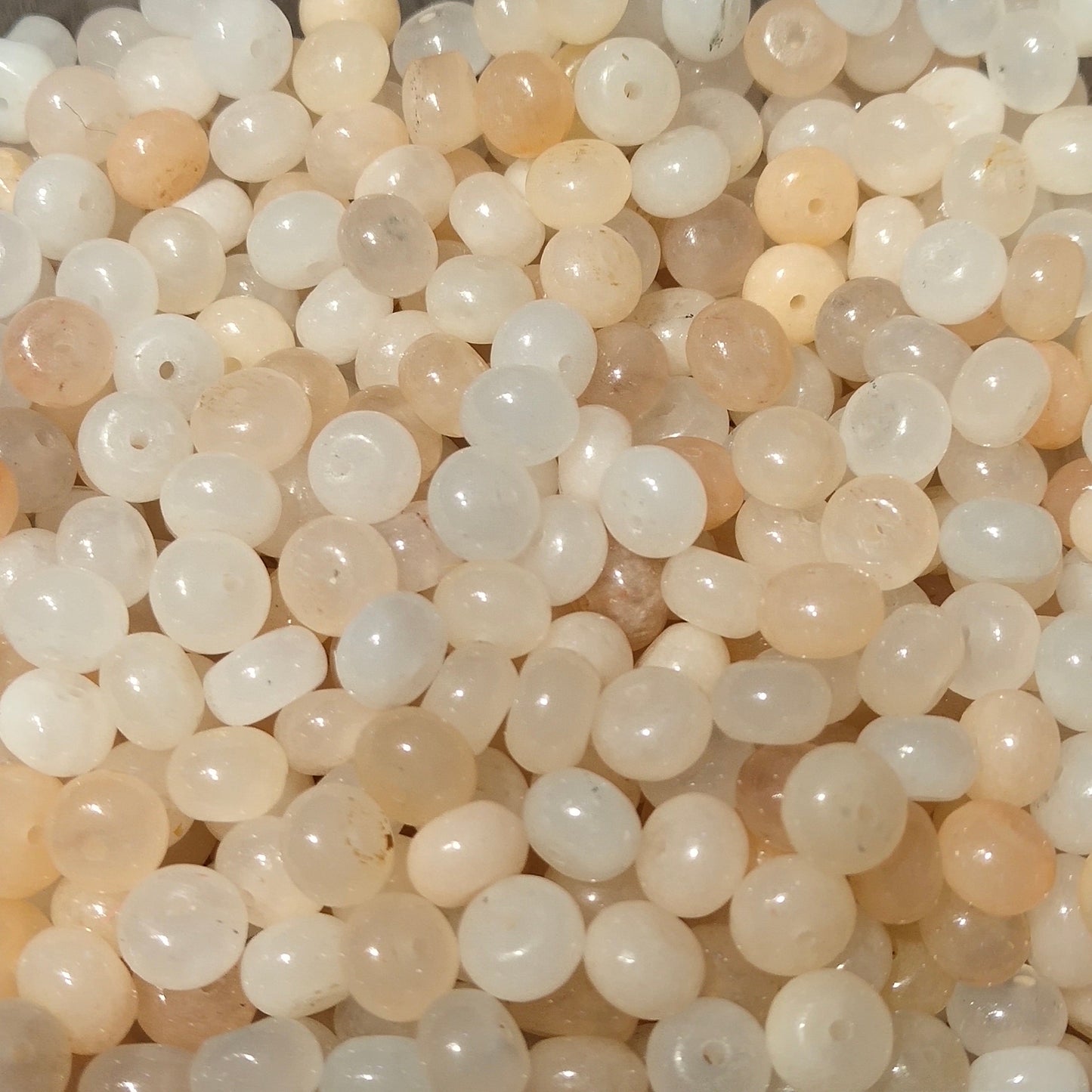 【1 bowl=6 spoon】Crystal Beads DIY Bag Donuts Group【Every order will go with the free needle(Random pick),string(Random pick)】【Every 5 bowl go with one free woodenboard(Random pick)】